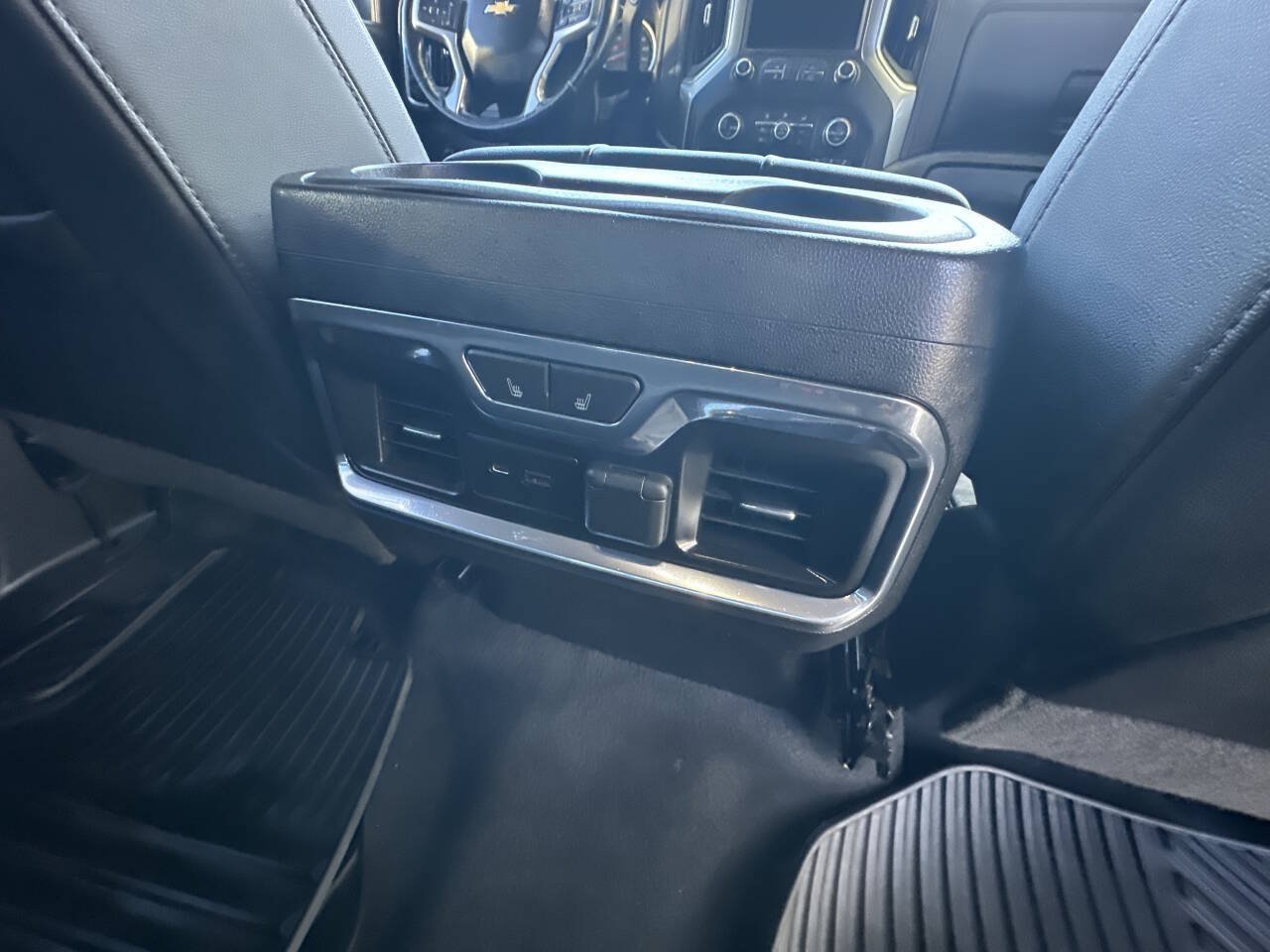 Used 2019 Chevrolet Silverado 1500 LTZ w/ LTZ Premium Package AWD/4WD image 26