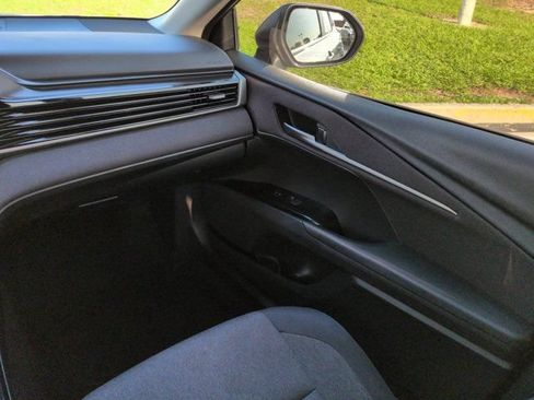 Used 2025 Toyota Camry LE FWD image 15