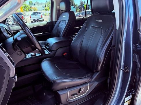 Used 2019 Ford Expedition Platinum AWD/4WD image 29
