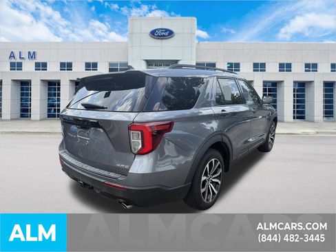 Used 2022 Ford Explorer ST-Line w/ Class IV Trailer Tow Package AWD/4WD image 6