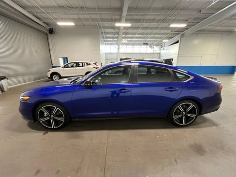 Used 2024 Honda Accord Sport image 6