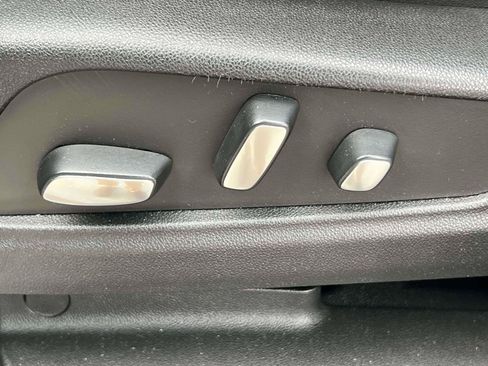 Certified 2022 Cadillac XT5 Premium Luxury image 13