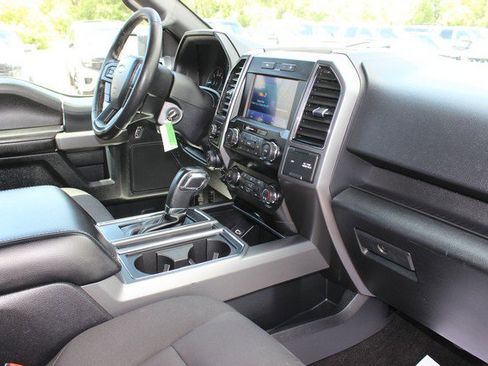 Used 2019 Ford F150 XLT w/ Equipment Group 302A Luxury AWD/4WD image 18