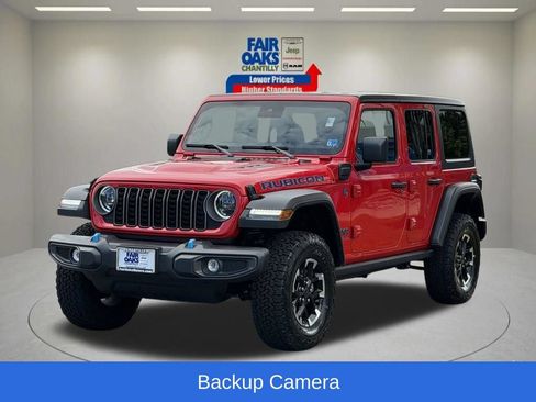 Certified 2025 Jeep Wrangler Unlimited Rubicon 4xe w/ Convenience Group AWD/4WD image 3