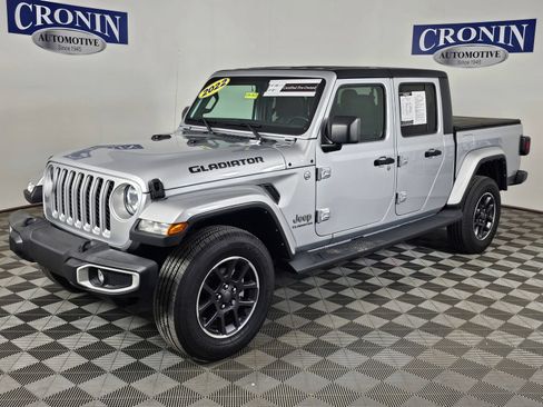 Used 2022 Jeep Gladiator Overland w/ Popular Equipment Package AWD/4WD image 37