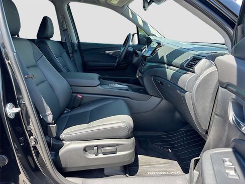 Certified 2025 Honda Ridgeline RTL image 33