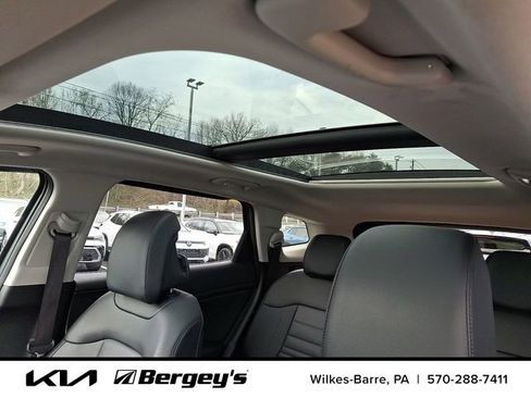 Certified 2023 Kia Sportage SX Prestige AWD/4WD image 17