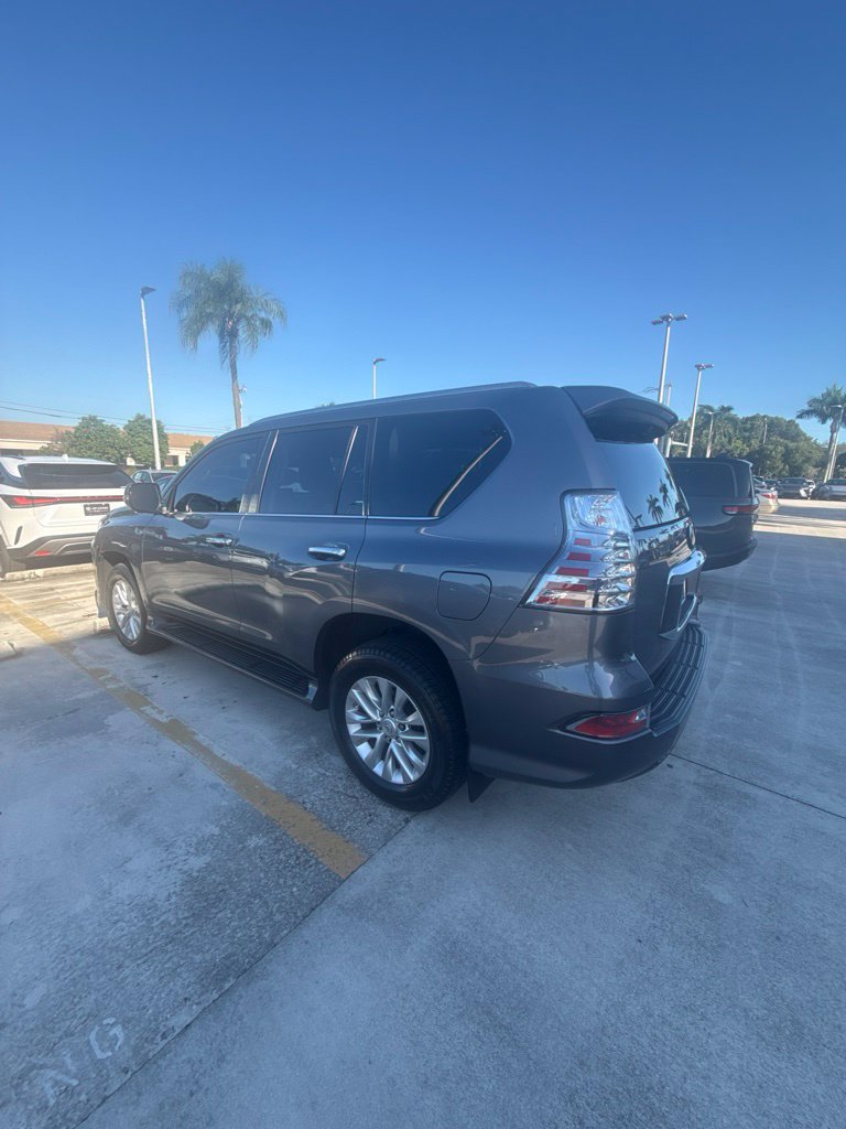 Used 2023 Lexus GX 460 Premium AWD/4WD image 5