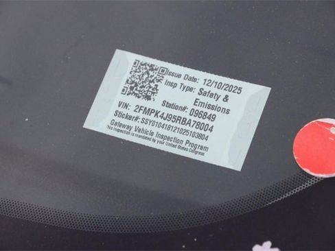 Used 2024 Ford Edge SEL image 27