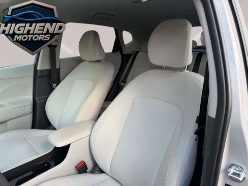 Used 2026 Hyundai Kona SEL Sport FWD image 12