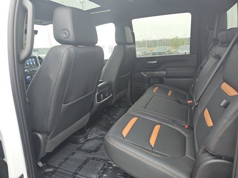 Used 2023 GMC Sierra 3500 AT4 w/ AT4 Premium Plus Package image 10