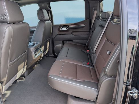 New 2026 GMC Sierra 1500 Denali w/ Denali Reserve Package image 14