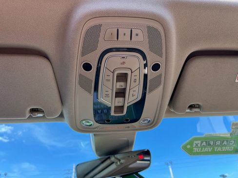 Used 2017 Audi Q7 3.0T Premium Plus w/ Premium Plus Package image 34