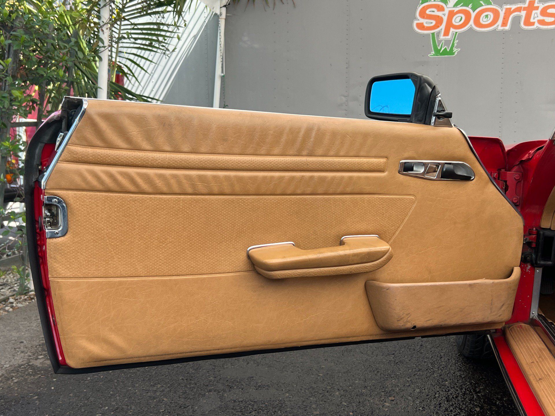 Used 1987 Mercedes-Benz 560 SL image 31