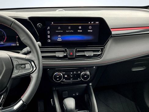 Used 2025 Chevrolet TrailBlazer RS w/ Convenience Package image 7