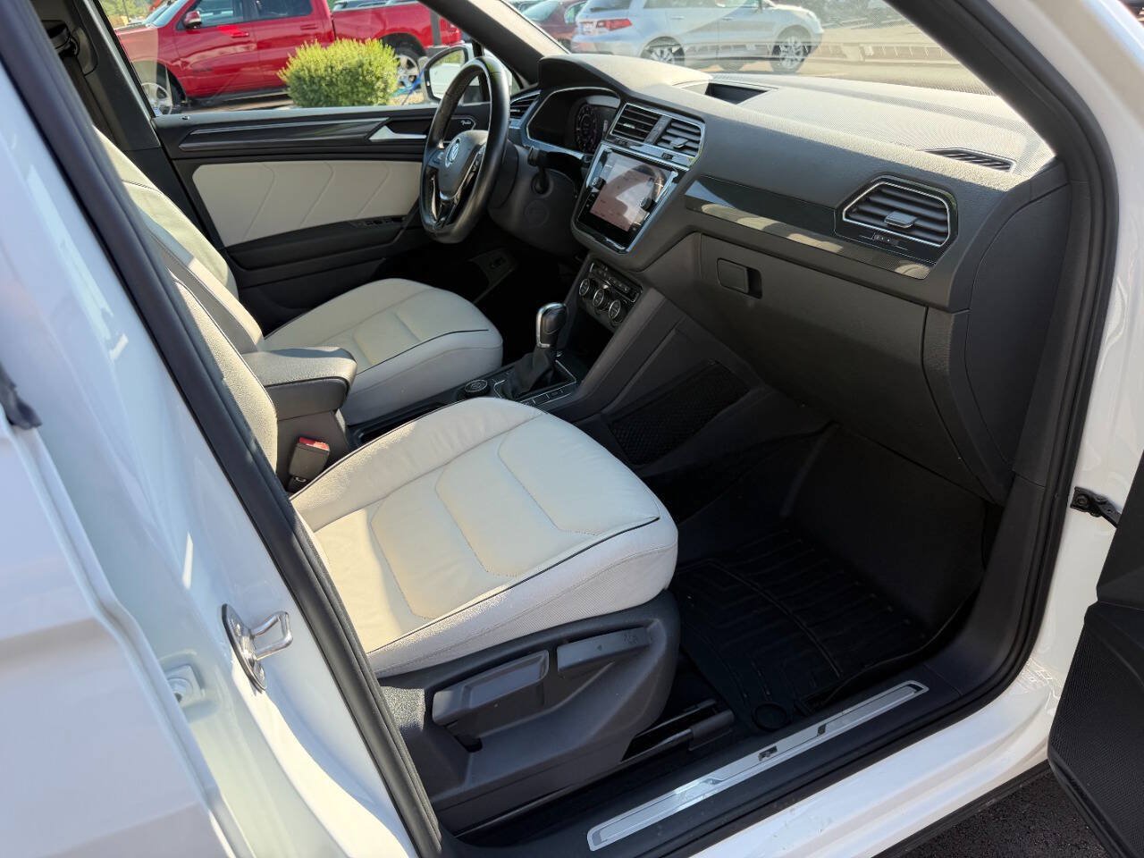 Used 2019 Volkswagen Tiguan SEL Premium R-Line AWD/4WD image 14