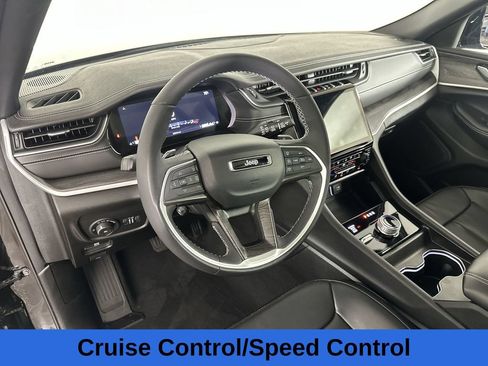 Used 2024 Jeep Grand Cherokee L Limited w/ Luxury Tech Group II AWD/4WD image 13
