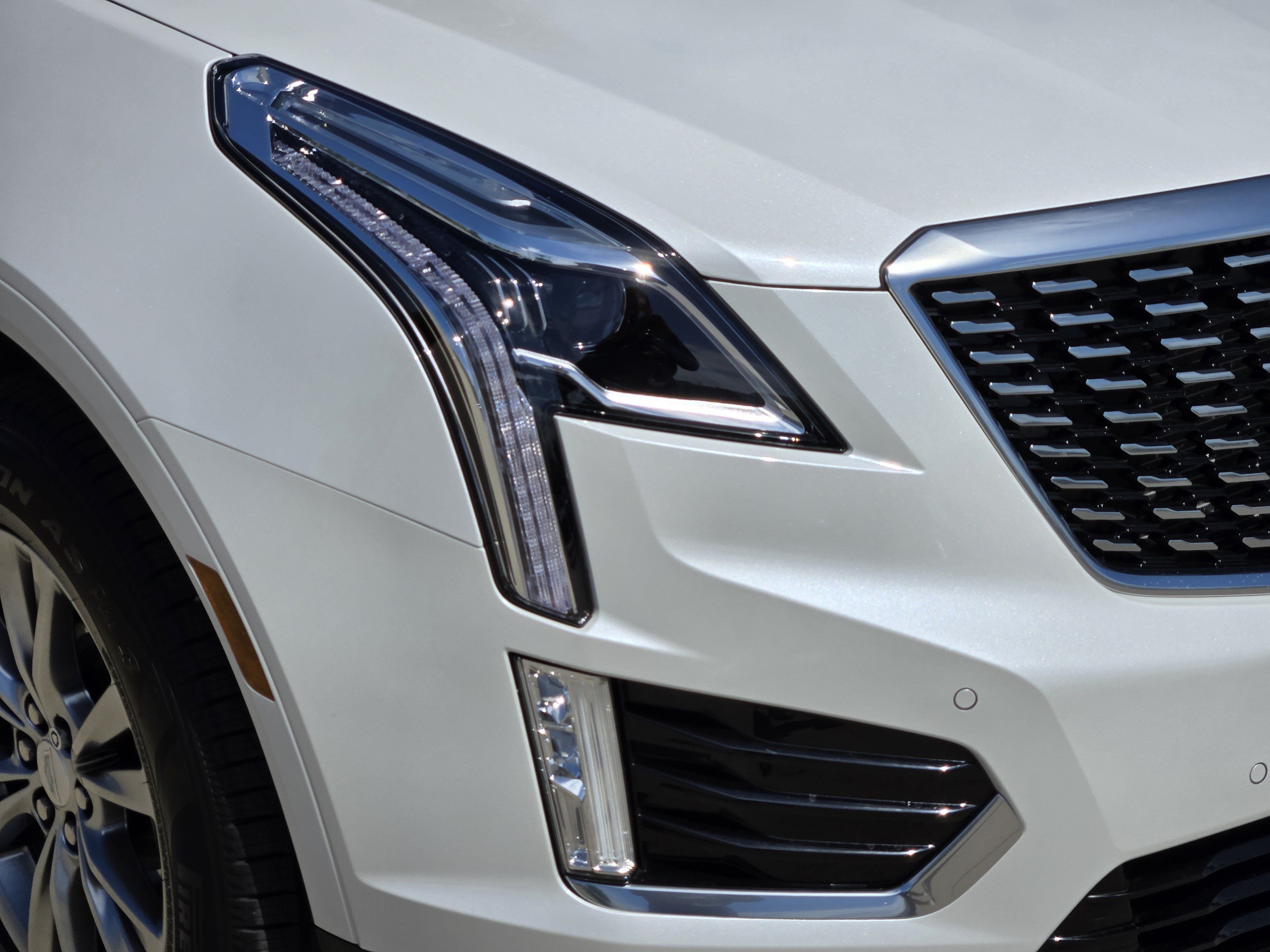 Used 2020 Cadillac XT5 Premium Luxury FWD image 10