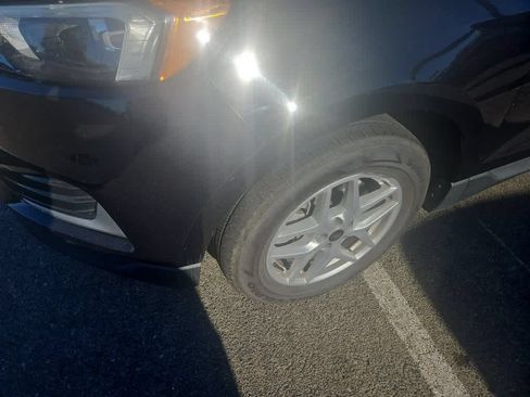 Certified 2024 Ford Edge SEL AWD/4WD image 3