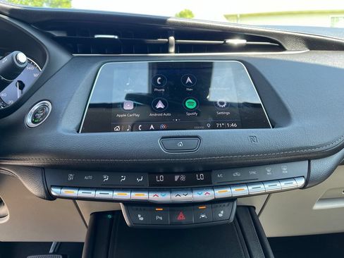 Used 2019 Cadillac XT4 Premium Luxury w/ Cold Weather Package AWD/4WD image 37