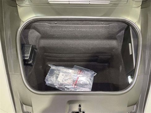 Used 2025 Porsche 911 Carrera S image 22