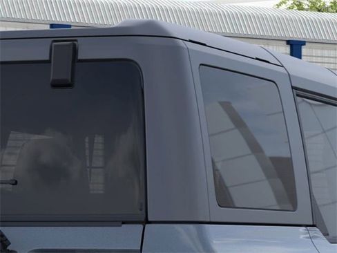 New 2025 Ford Bronco Badlands image 25