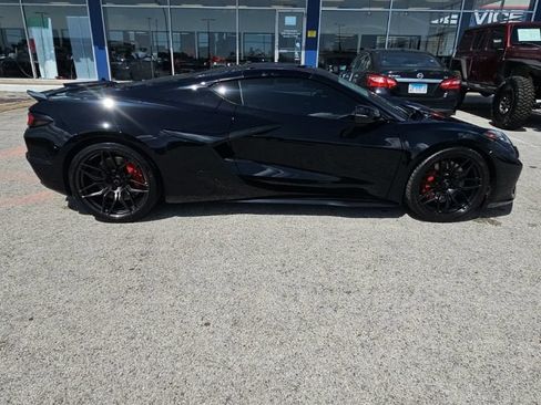 Used 2023 Chevrolet Corvette Z06 w/ Engine Appearance Package RWD image 8