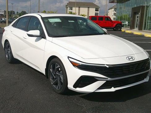 New 2026 Hyundai Elantra Limited image 1