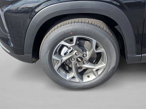 New 2026 Chevrolet Trax LT w/ Sunroof Package image 10