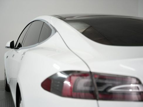 Used 2014 Tesla Model S 60 image 46
