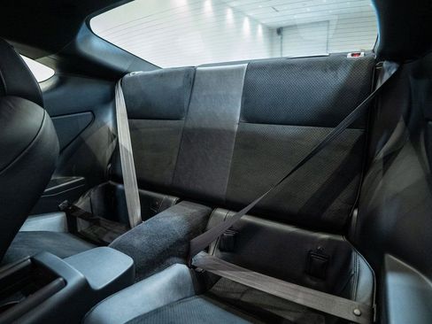 New 2025 Toyota GR86 Premium image 28