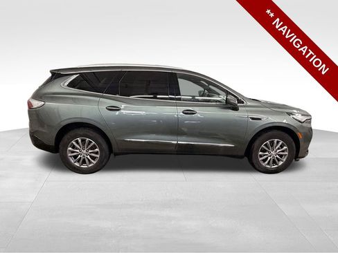 Used 2023 Buick Enclave Essence w/ Sound and Sites Package image 7