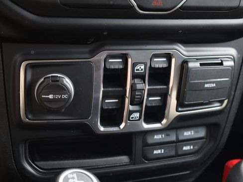 Used 2020 Jeep Wrangler Unlimited Sport AWD/4WD image 19