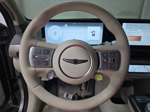 Used 2024 Genesis GV60 Performance AWD/4WD image 7