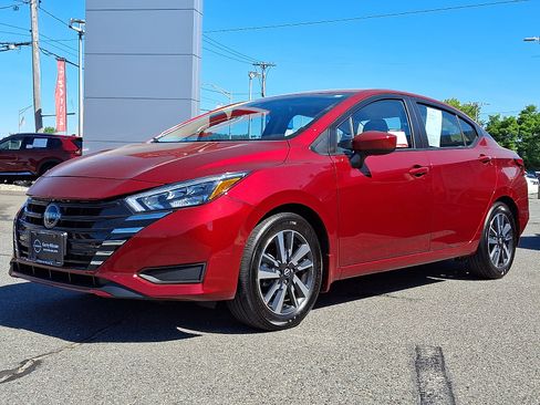 Certified 2025 Nissan Versa SV w/ Trunk Package FWD image 3