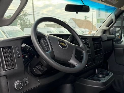 Used 2019 Chevrolet Express 2500 Extended w/ Driver Convenience Package RWD image 9