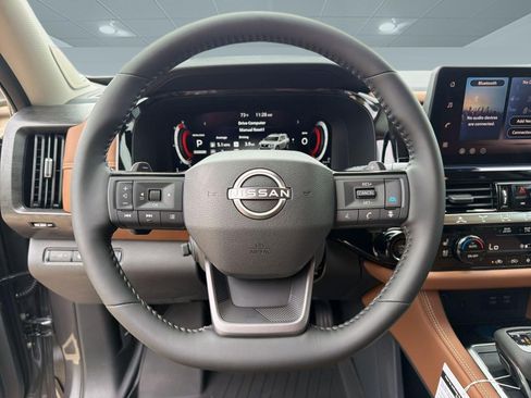 New 2026 Nissan Pathfinder Platinum w/ Cargo Package FWD image 18