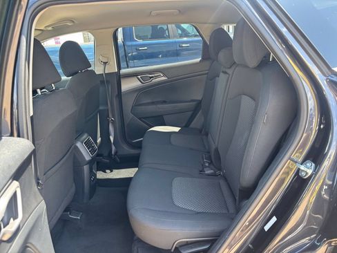 Used 2026 Kia Sportage LX FWD image 21