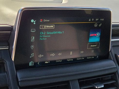 Used 2024 Chevrolet Suburban LT image 19