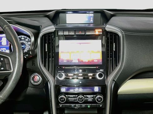 Used 2022 Subaru Ascent Limited w/ Technology Package AWD/4WD image 12