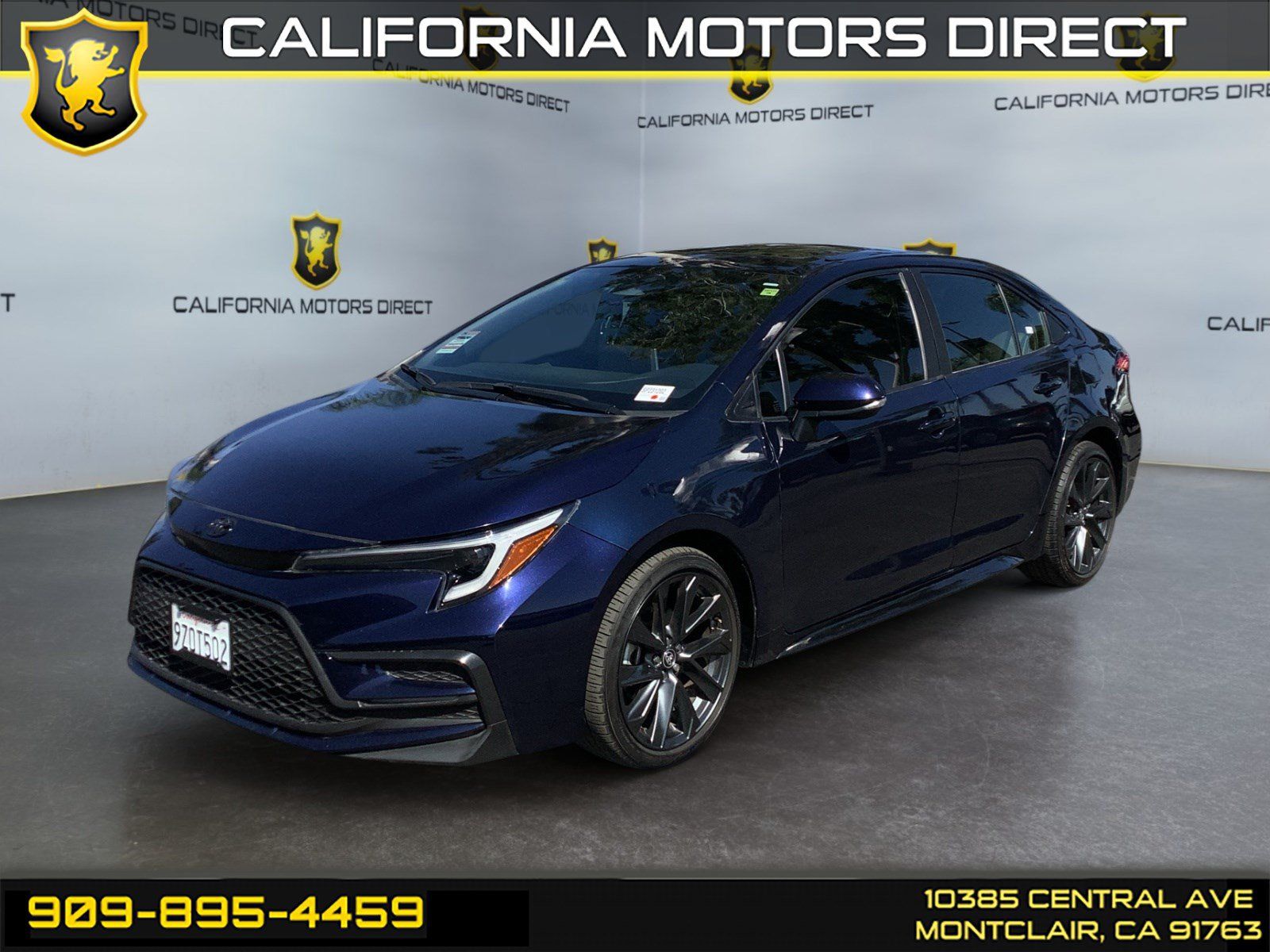 Used 2025 Toyota Corolla SE w/ SE Premium Package FWD image 1