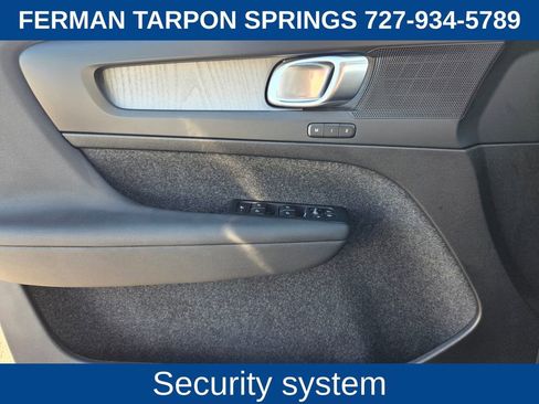 Certified 2025 Volvo XC40 B5 Core image 25