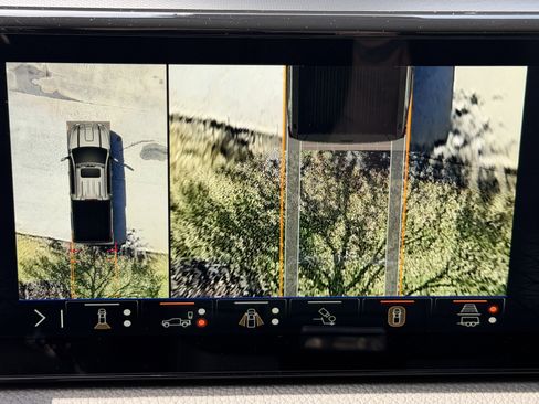 New 2026 GMC Sierra 2500 Denali w/ Denali Reserve Package AWD/4WD image 41