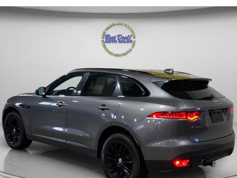 Used 2017 Jaguar F-PACE Prestige AWD/4WD image 3