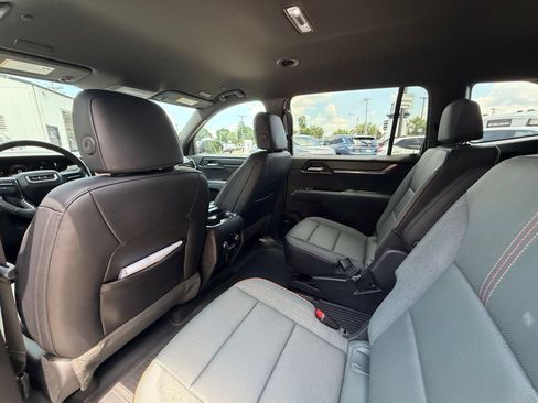 Used 2024 GMC Acadia AT4 w/ Luxury Package AWD/4WD image 27