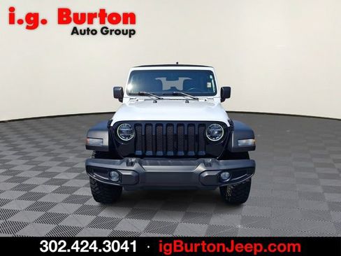 Used 2022 Jeep Wrangler Unlimited Sport AWD/4WD image 2