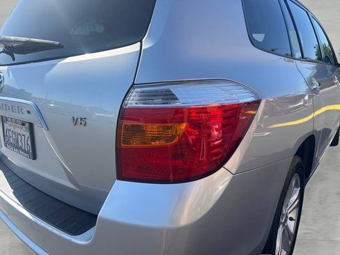 Used 2009 Toyota Highlander Limited FWD image 29