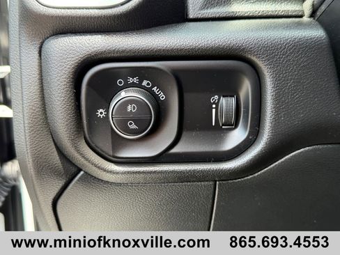Used 2023 RAM 2500 Big Horn w/ Cold Weather Group AWD/4WD image 33