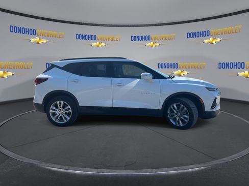 Used 2020 Chevrolet Blazer LT w/ Sound & Technology Package FWD image 9