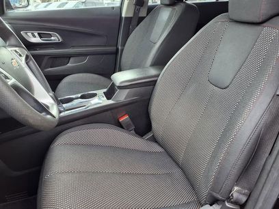 Used 2017 Chevrolet Equinox LT